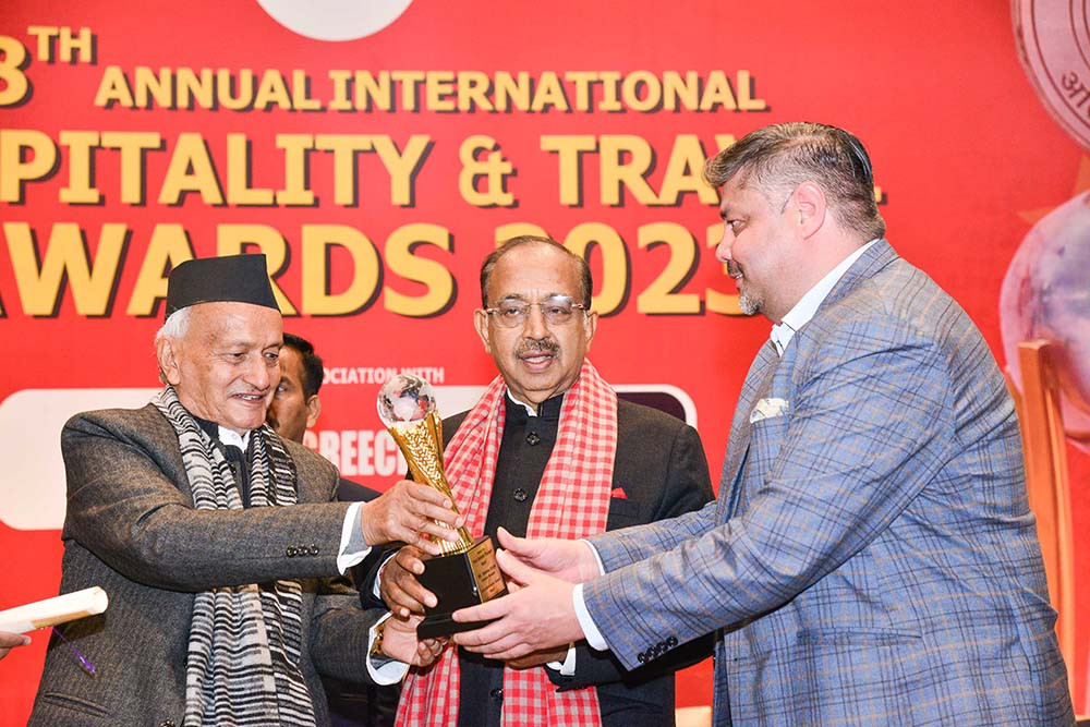 Aloft Kathmandu Thamel awarded accolades of ‘Best General Manager’, ‘Leading Business Hotel’